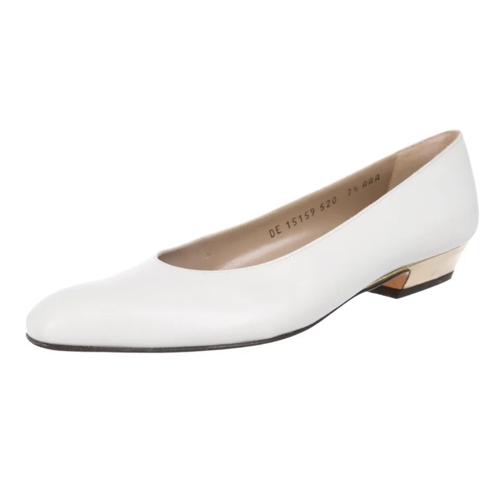 SALVATORE FERRAGAMO flats vintage. US 7.5 IT 37.5 AAA chic